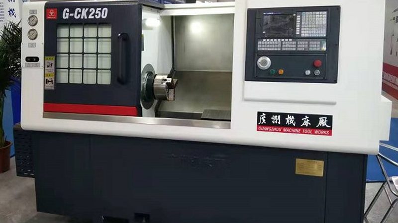 立式加工中心：揭秘其核心参数与选购要点